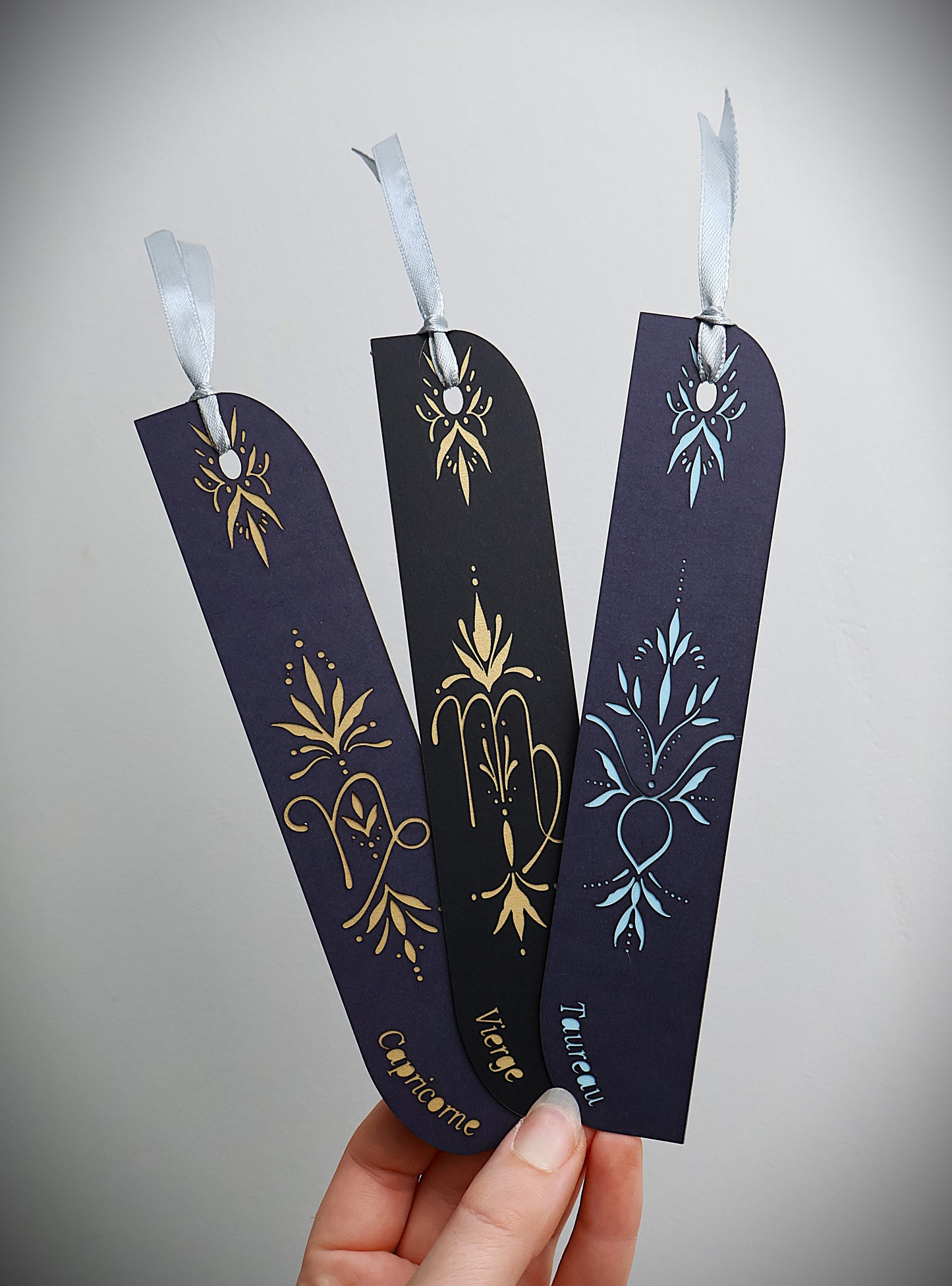 Lot de 2 tableaux Signes Astrologiques